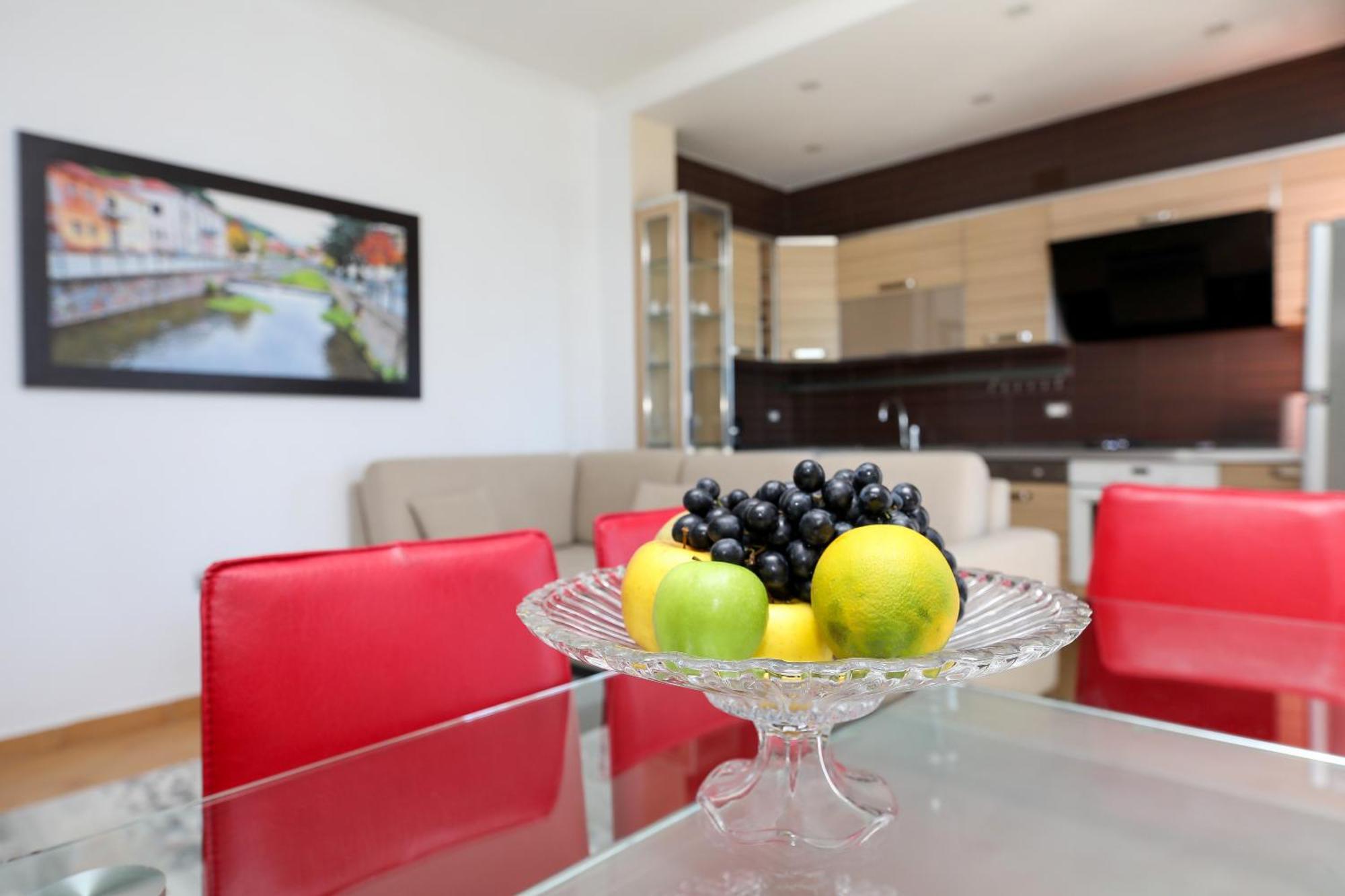 Jimi Apartments 2 Влёра Экстерьер фото